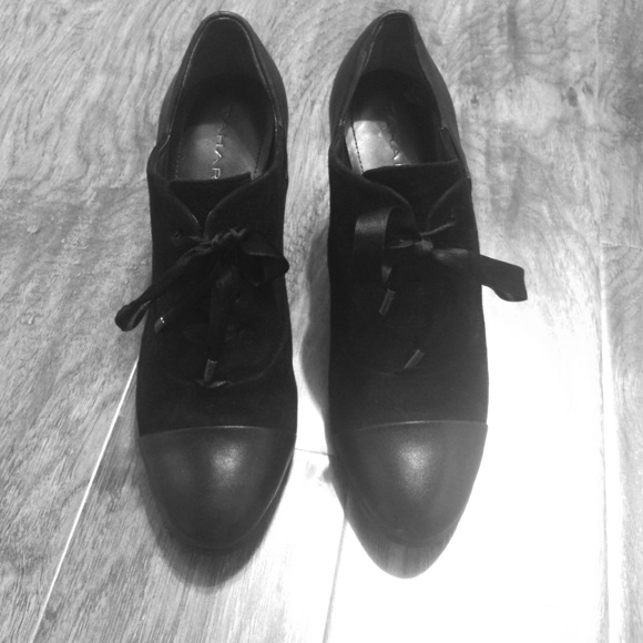 Sassy suede w/ leather upper heeled lace ups