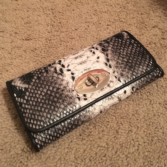 Steve Madden wallet