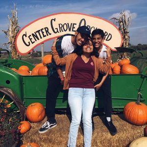 Meet your Posher, Isa