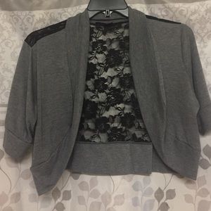 2X Lace Crop Cardigan