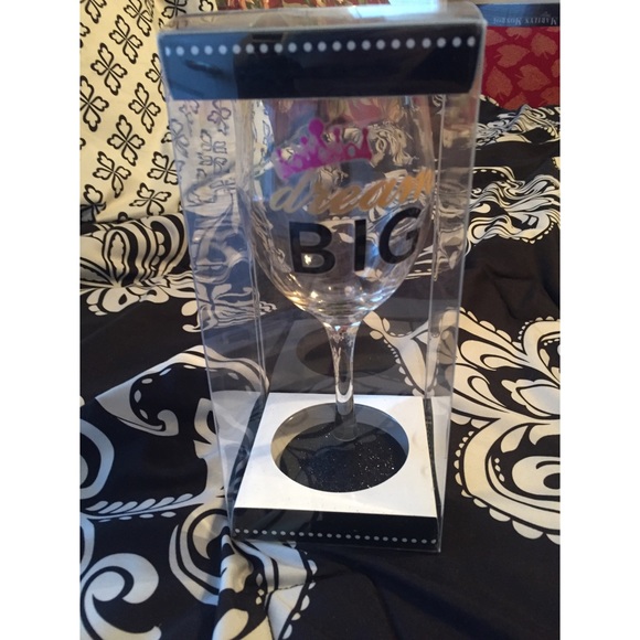 Brand New Wine Glass - Picture 2 of 2
