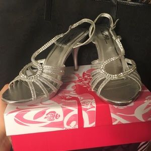 Prom shoes