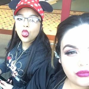 Meet your Posher, Vicky