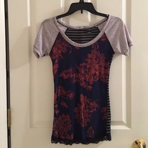 Buckle Multi-Print Tee