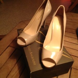 Enzo peep toe heel