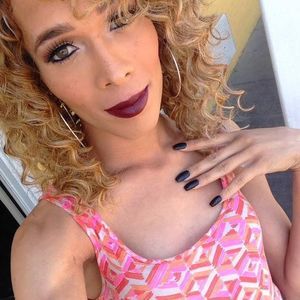 Meet your Posher, Ariel