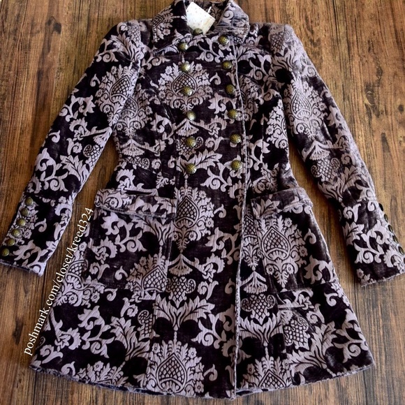 Sold Out - Picture 2 of 4