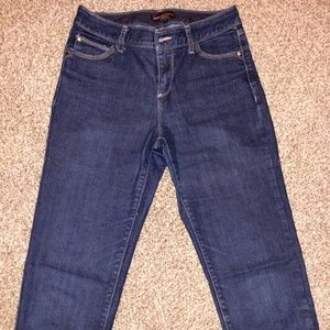Women's mean capri