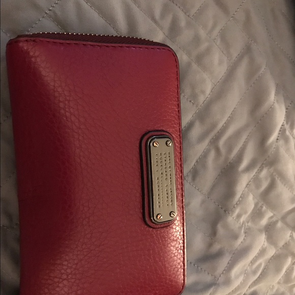 Marc Jacobs wristlet - Picture 1 of 3