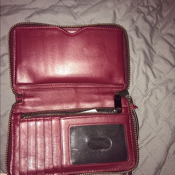 Marc Jacobs wristlet - Picture 3 of 3