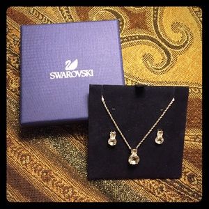 Swarovski necklace and earrings set