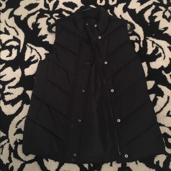Black Gap Puffy Vest