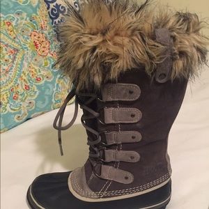 Sorry Joan of Arctic Boots Shale Size 9