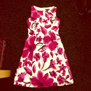 Classy pink and white floral party dress