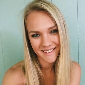 Meet your Posher, Lynn