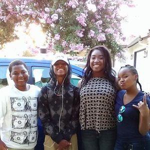 Meet your Posher, Gloria