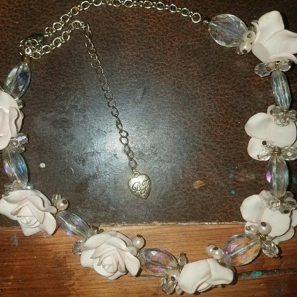 Betsy Johnson necklace - Picture 1 of 4
