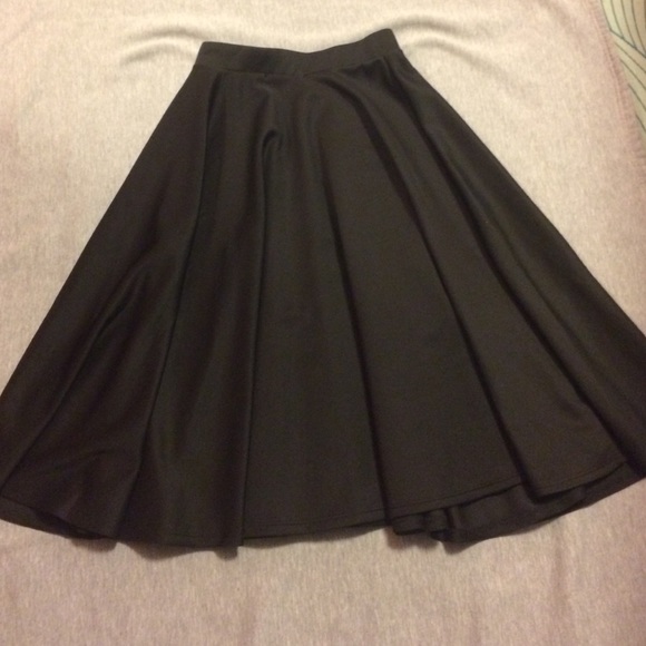 Black circle skirt