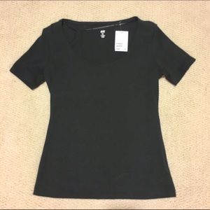 H&M Scoop Neck Tee NWT