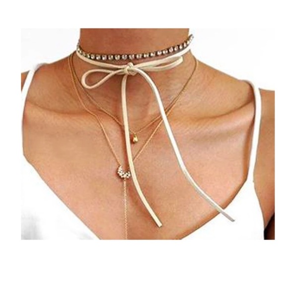 Velvet Crystal Choker - Picture 2 of 2