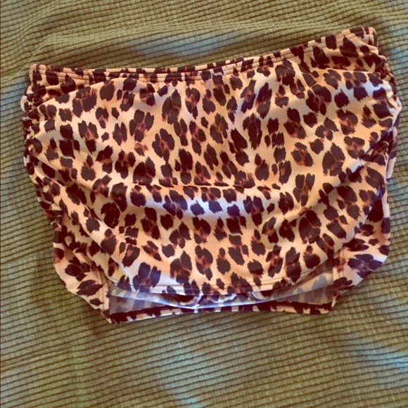 Victoria Secret swim skirt - Picture 1 of 4