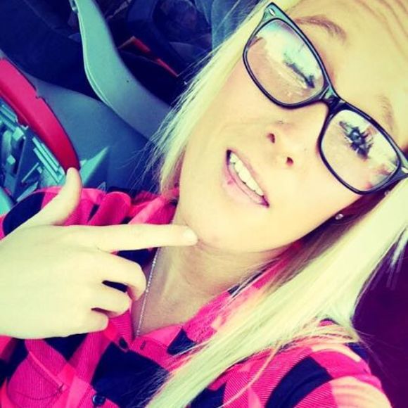 Meet your Posher, Angela - Picture 1 of 1