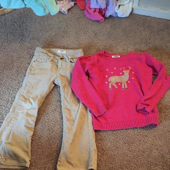 Oshkosh girl cords and reindeer sweater