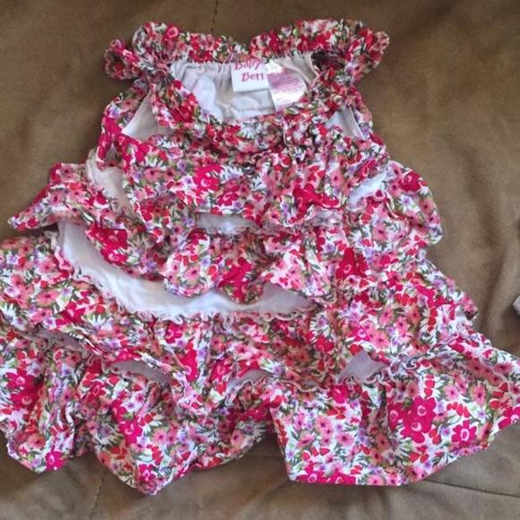 Adorable 6-9 floral shirt