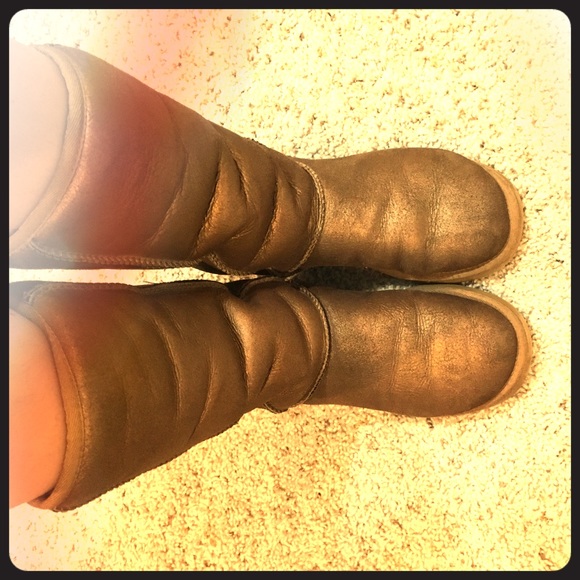 Gold metallic Uggs