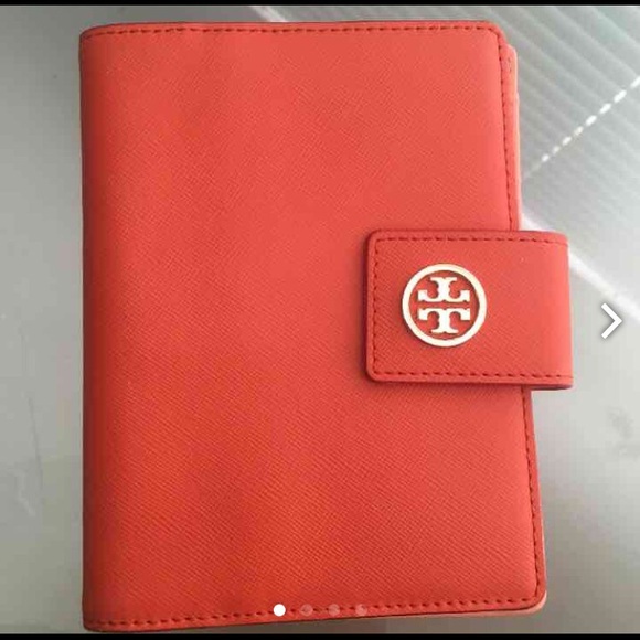 Authentic Tory Burch Passport Holder