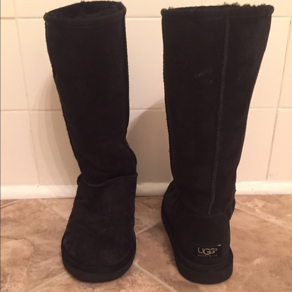 Ugg Boots (black)