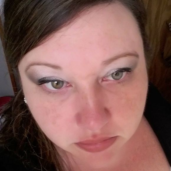 Meet your Posher, Kristy - Picture 1 of 1