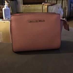 New Michael Kors Selma mini messenger bag