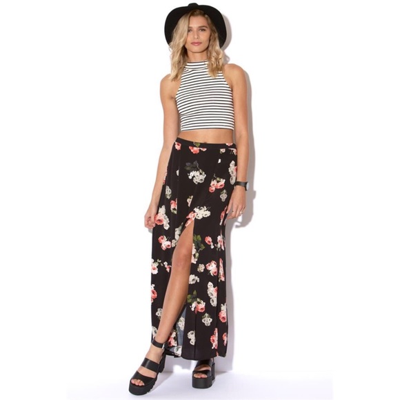 MINKPINK Dresses & Skirts - MINKPINK X UO Moonflower floral maxi skirt XS