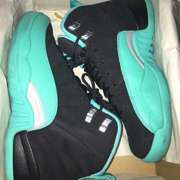 Jordan 12 - Picture 2 of 2