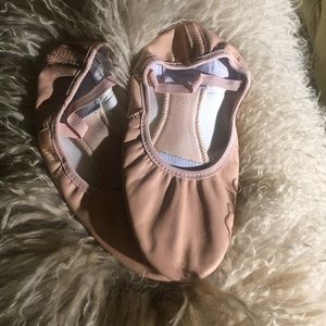 Brand new ballet shoes! Never worn and in bag!