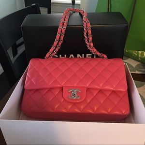 AUTHENTIC CHANEL BAG!