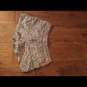 Cynthia Rowley linen leopard print shorts Cynthia Rowley linen leopard print shorts