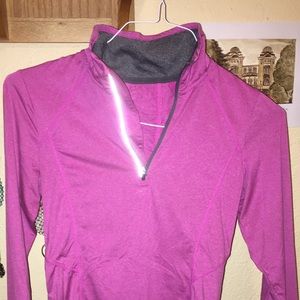 MPG like new running long sleeve half zip