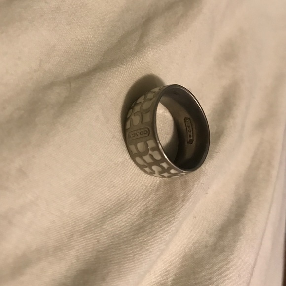 coach ring - Picture 3 of 4