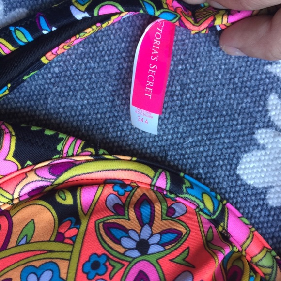 NWOT Victoria's Secret top - Picture 2 of 3