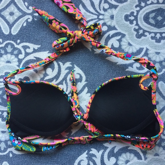 NWOT Victoria's Secret top - Picture 3 of 3