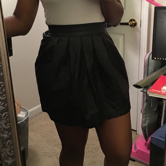 Leather Mini Skirt💁🏾!!