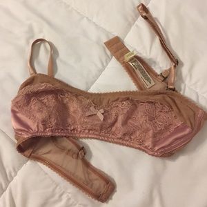 • Dusty Rose Anthropologie Lace Bra •