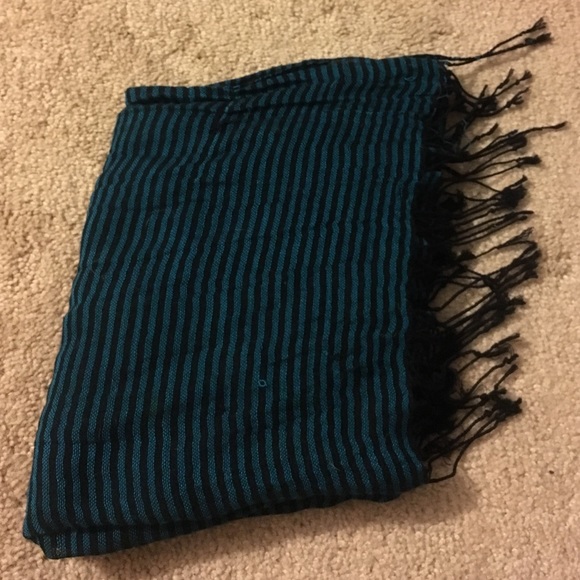 Blue and black striped scarf