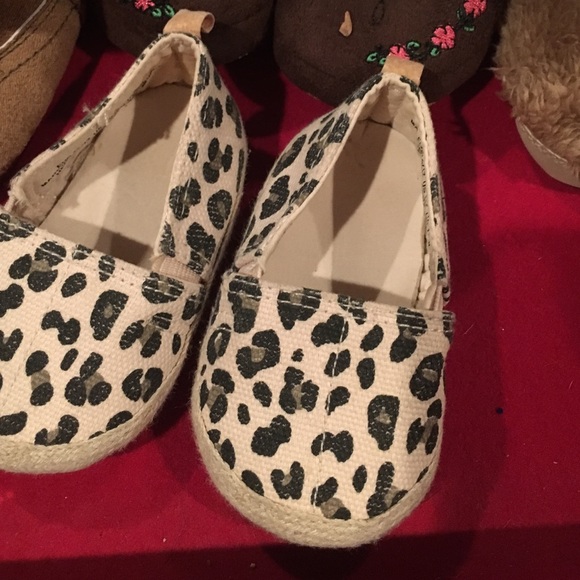 Baby shoes all for $6 - Picture 2 of 4