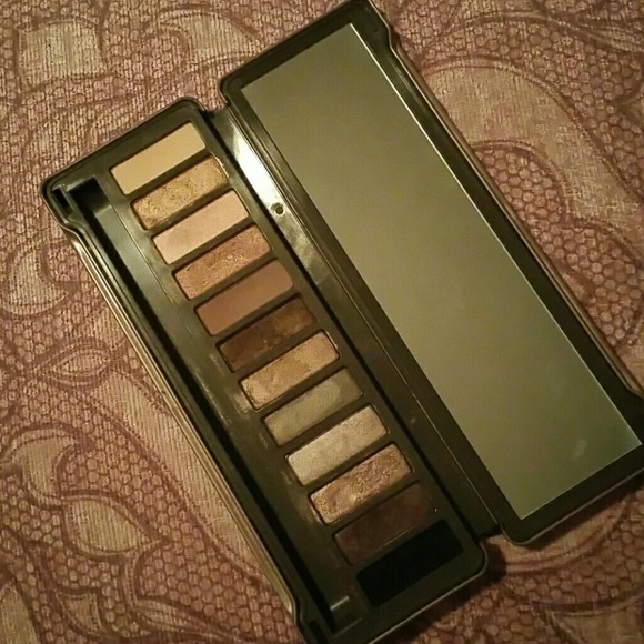 Urban Decay Naked 2