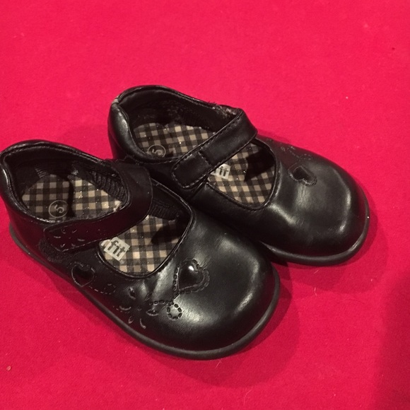 Girls Shoes - Picture 1 of 3