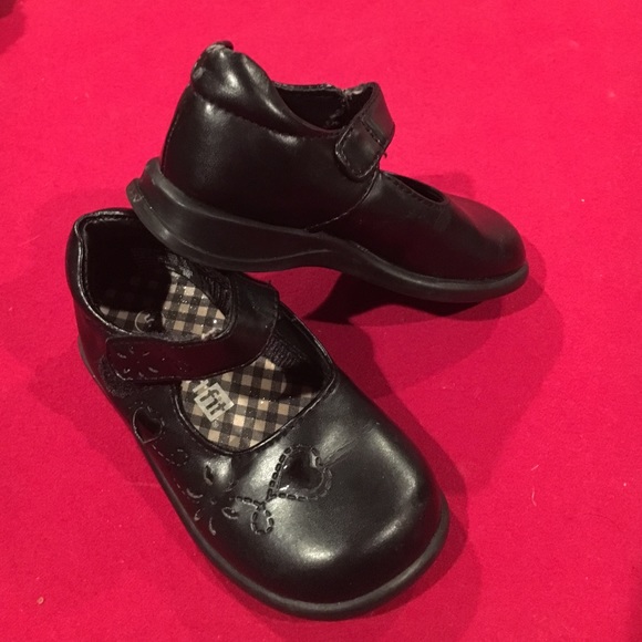 Girls Shoes - Picture 2 of 3