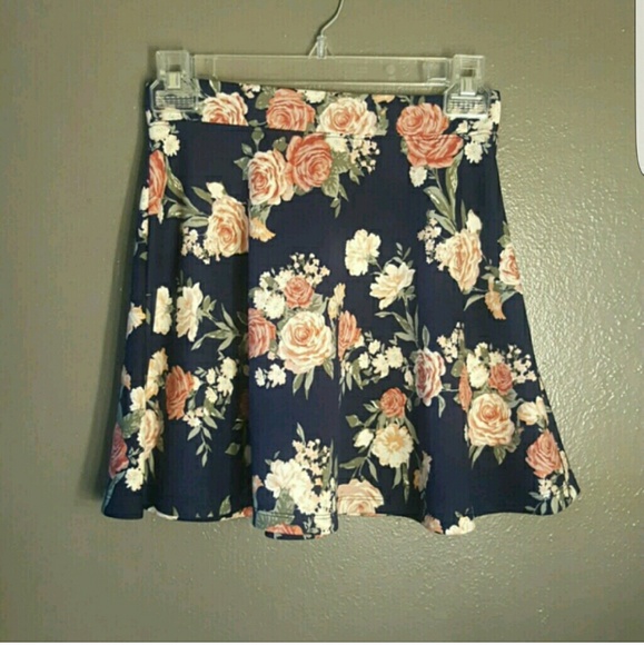 Forever 21 floral skirt